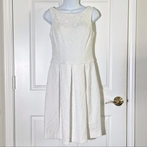 American Living Crisp White Floral Brocade Dress 🤍 Pleaded Skirt